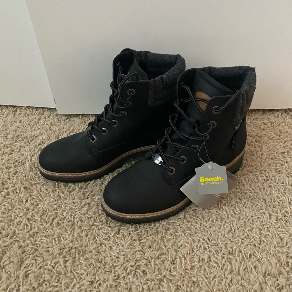 Bench Boots